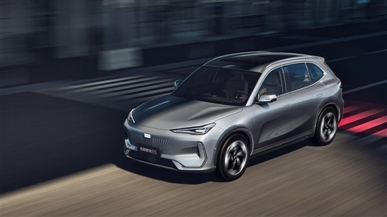 Первый Geely для России с ресурсом 1 млн км теперь выходит на рынок Великобритании, которая не ввела пошлины на электромобили из Поднебесной
